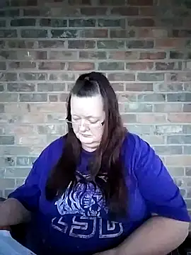 Snapshot of Bayou_Woman68 chatting on 11-23-25, 11:04 Bayou Woman68 online show from 11-23-25, 11:04