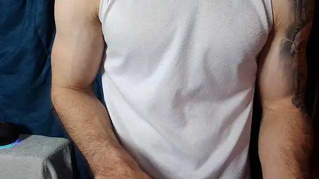 Snapshot of Kenner_fox77 chatting on 12-25-24, 10:27 Kenner fox77 online show from 12-25-24, 10:27