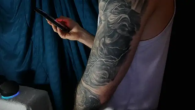 Snapshot of Kenner_fox77 chatting on 12-30-24, 09:50 Kenner fox77 online show from 12-30-24, 09:50