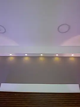 Adelehottman online show from 02-05-26, 12:21