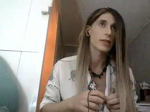 Snapshot of VanillaSeXy chatting on 09-10-25, 09:26 VanillaSeXy online show from 09-10-25, 09:26