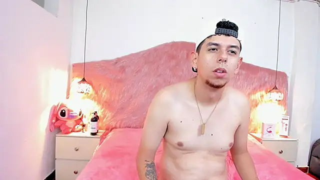 Derek and Skarlet online show from 02-09-26, 03:27