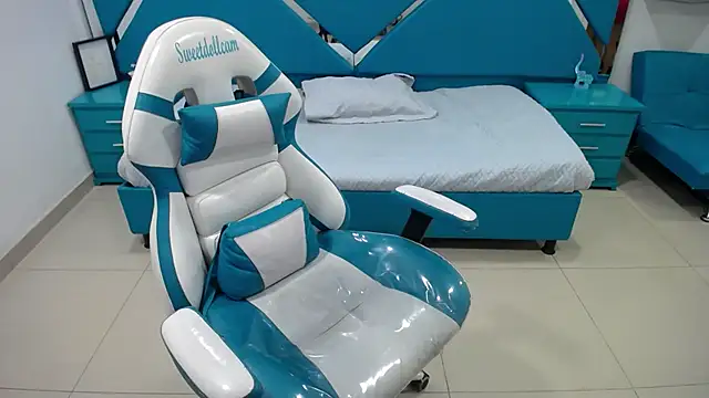  Miaaleon online show from 02-26-25, 01:19