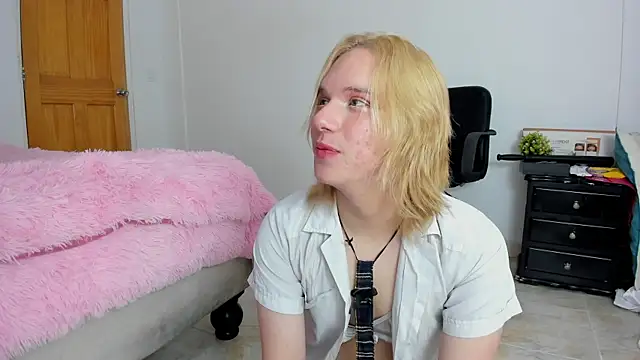 Snapshot of _Little_angel69 chatting on 01-21-25, 02:26 Little angel69 online show from 01-21-25, 02:26