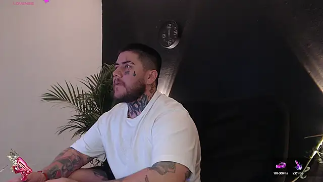 Ash gusbig online show from 02-25-25, 02:47