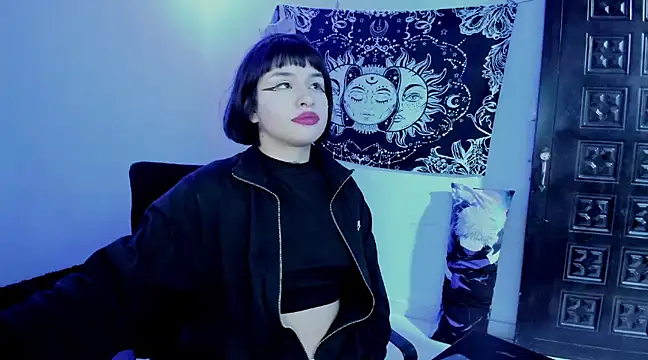 Snapshot of Venushexivu616 chatting on 02-08-25, 10:39 Venushexivu616 online show from 02-08-25, 10:39