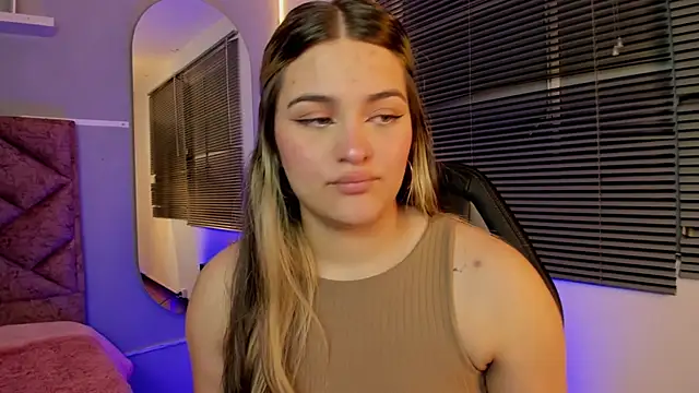 cattaleya    online show from 12-03-24, 03:20