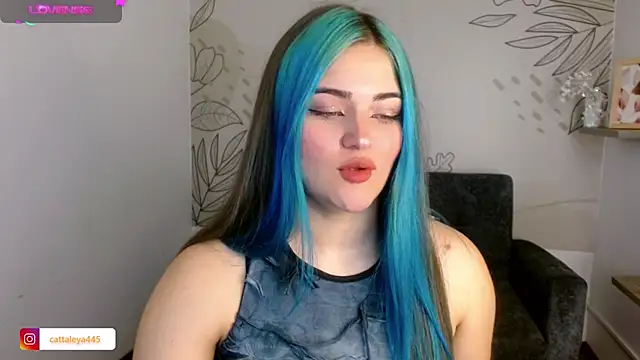 cattaleya    online show from 01-03-25, 03:12