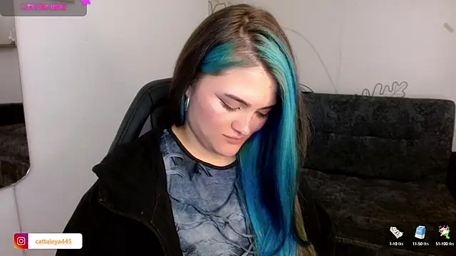 cattaleya    online show from 01-03-25, 06:14