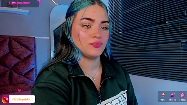 cattaleya    online show from 01-15-25, 03:11