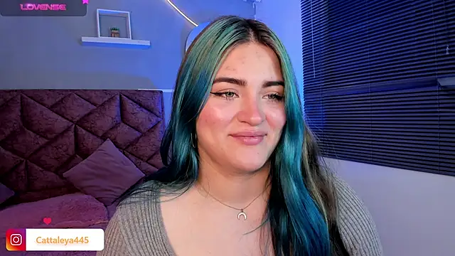 cattaleya    online show from 02-12-25, 03:18