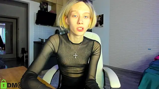  Alice Kitty online show from 10-28-25, 04:49