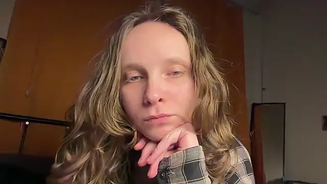 MikkyMoony online show from 10-25-25, 07:30