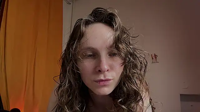 MikkyMoony online show from 11-21-25, 01:32