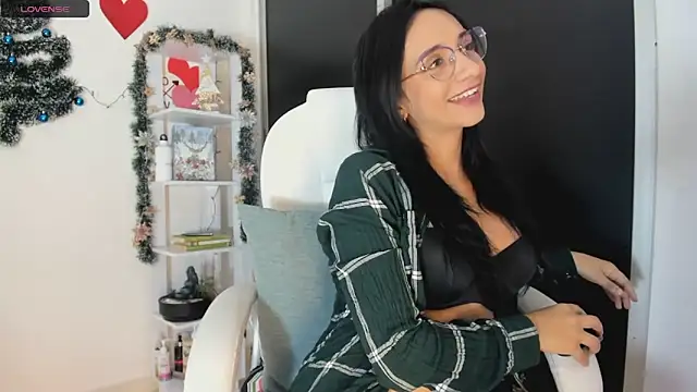 UrNewFantasy online show from 12-19-24, 10:32
