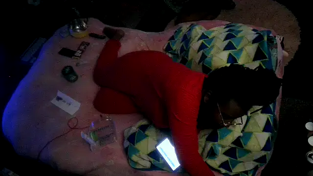 Snapshot of EbonyFetishQueen chatting on 10-26-25, 07:31 EbonyFetishQueen online show from 10-26-25, 07:31