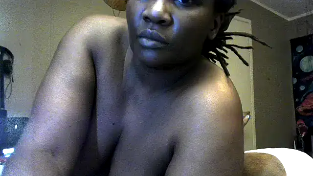 Snapshot of EbonyFetishQueen chatting on 11-07-25, 12:54 EbonyFetishQueen online show from 11-07-25, 12:54