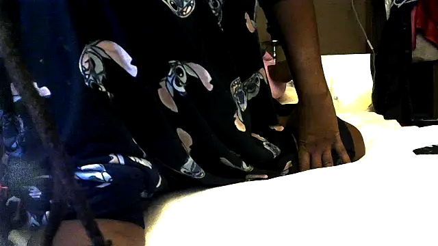 Snapshot of EbonyFetishQueen chatting on 11-17-25, 03:23 EbonyFetishQueen online show from 11-17-25, 03:23