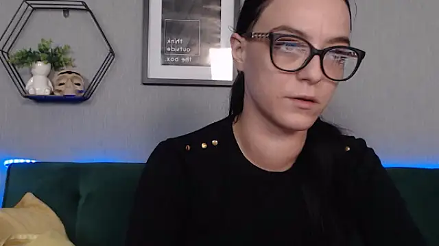 IzabelllNoir online show from 01-12-25, 08:46