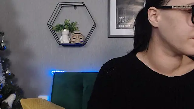 IzabelllNoir online show from 01-13-25, 08:47