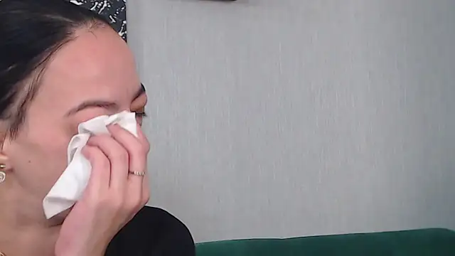 IzabelllNoir online show from 10-12-25, 08:46