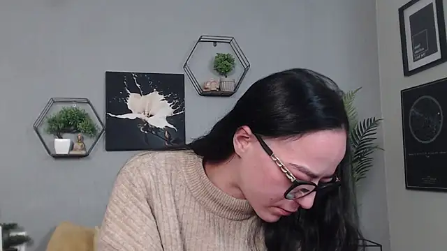 Snapshot of IzabelllNoir chatting on 02-20-26, 09:32 IzabelllNoir online show from 02-20-26, 09:32