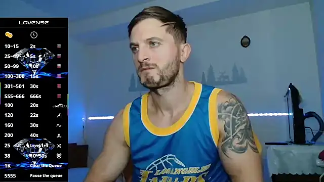 cuple hoot  online show from 10-05-25, 07:56