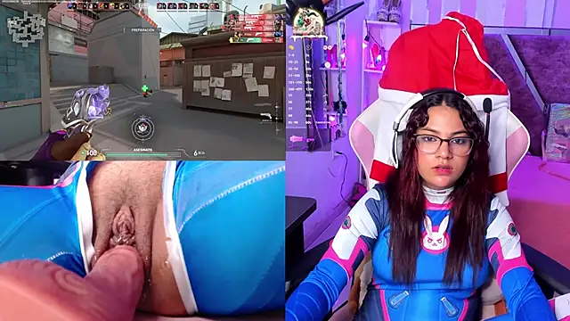 PetiteSophie  online show from 12-22-24, 04:17