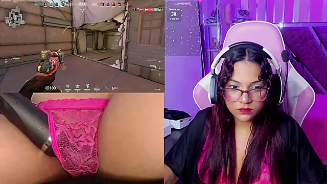 PetiteSophie  online show from 01-12-25, 05:33