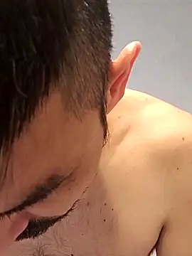 spence204011 online show from 11-18-25, 02:10