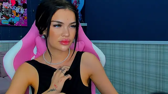 Snapshot of Angel_Sapphire_ chatting on 12-23-24, 11:47 Angel Sapphire online show from 12-23-24, 11:47