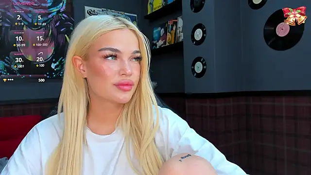 Snapshot of Angel_Sapphire_ chatting on 03-12-25, 12:57 Angel Sapphire online show from 03-12-25, 12:57