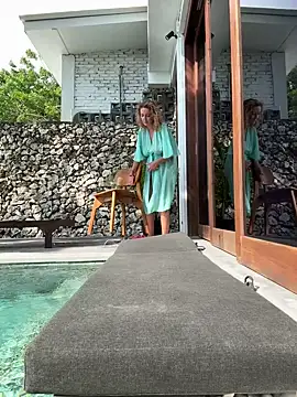 LaVitaBelle online show from 01-18-25, 07:38