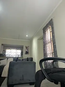 Bootyfulbarbiie online show from 03-23-25, 07:09