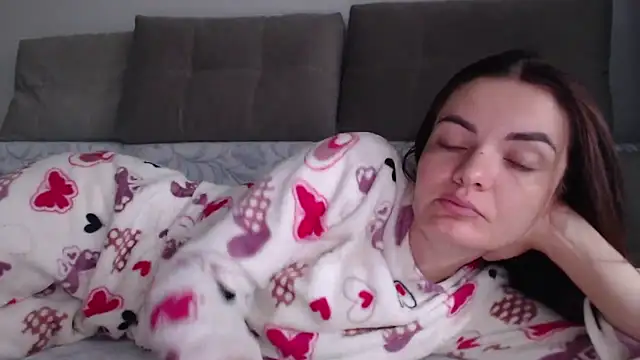  JustmeHere  online show from 10-14-25, 08:15