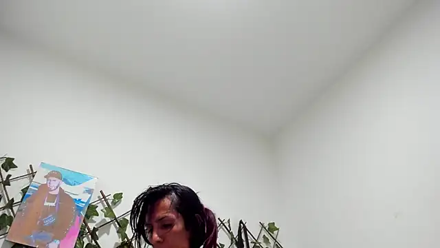 Brenda Smith69 online show from 12-28-24, 08:47