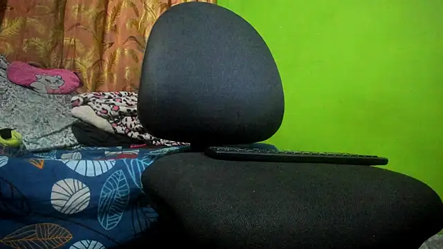 Snapshot of Brenda_Smith69 chatting on 11-01-25, 10:34 Brenda Smith69 online show from 11-01-25, 10:34