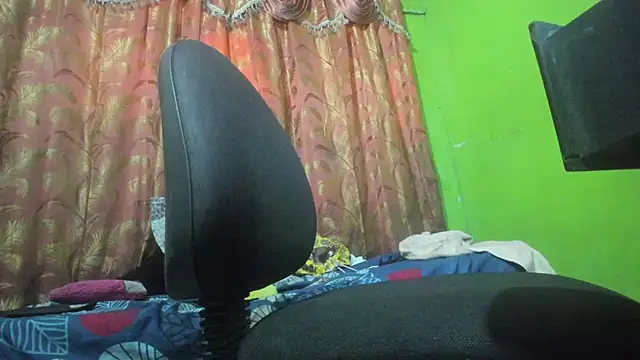 Snapshot of Brenda_Smith69 chatting on 11-02-25, 07:16 Brenda Smith69 online show from 11-02-25, 07:16