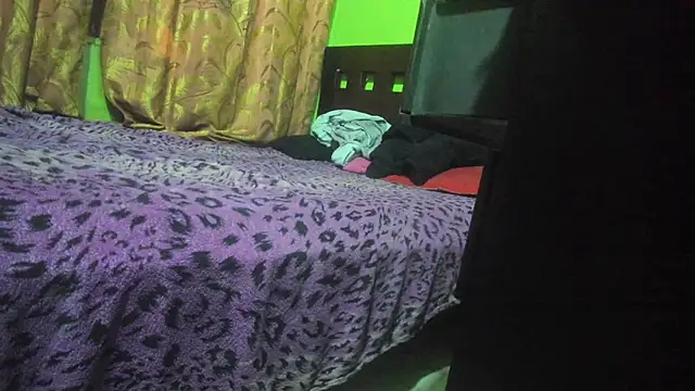 Brenda Smith69 online show from 12-20-25, 07:54