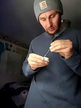 Seymour93 online show from 12-28-24, 05:25