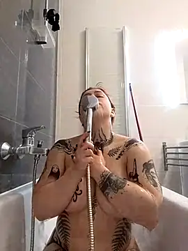 Snapshot of divine_eve chatting on 12-20-25, 03:08 divine eve online show from 12-20-25, 03:08