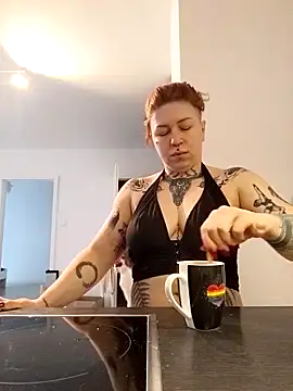 Snapshot of divine_eve chatting on 03-27-26, 11:32 divine eve online show from 03-27-26, 11:32