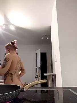 Snapshot of divine_eve chatting on 04-04-26, 12:57 divine eve online show from 04-04-26, 12:57