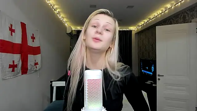 Snapshot of sashakiss99 chatting on 01-14-25, 09:41 sashakiss99 online show from 01-14-25, 09:41