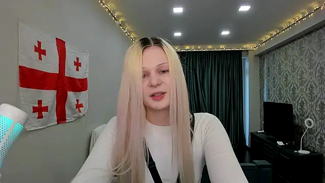 Snapshot of sashakiss99 chatting on 01-22-25, 12:49 sashakiss99 online show from 01-22-25, 12:49