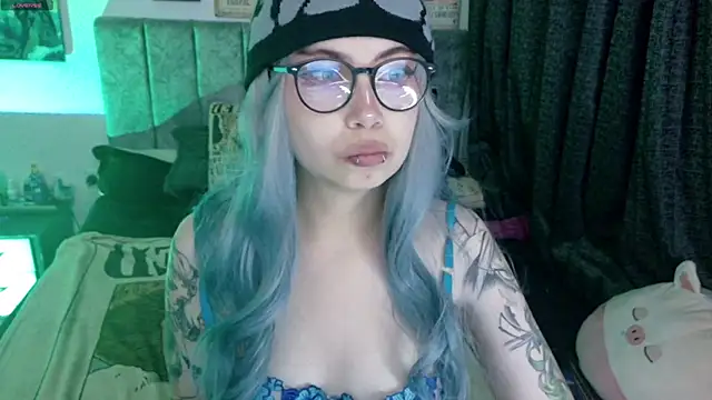 Snapshot of Inori_08 chatting on 02-11-26, 12:37 Inori 08 online show from 02-11-26, 12:37