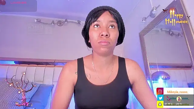 Mikeyla-Russo online show from 10-21-25, 07:47