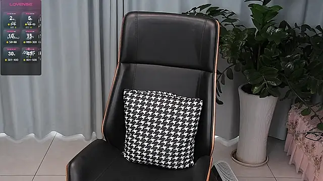  YouY  online show from 01-14-25, 06:13