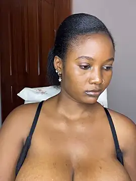 chocogirl01 online show from 02-05-25, 08:00