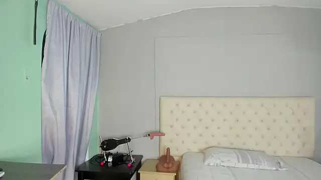 Snapshot of nami_sam01 chatting on 09-24-25, 01:58 nami sam01 online show from 09-24-25, 01:58